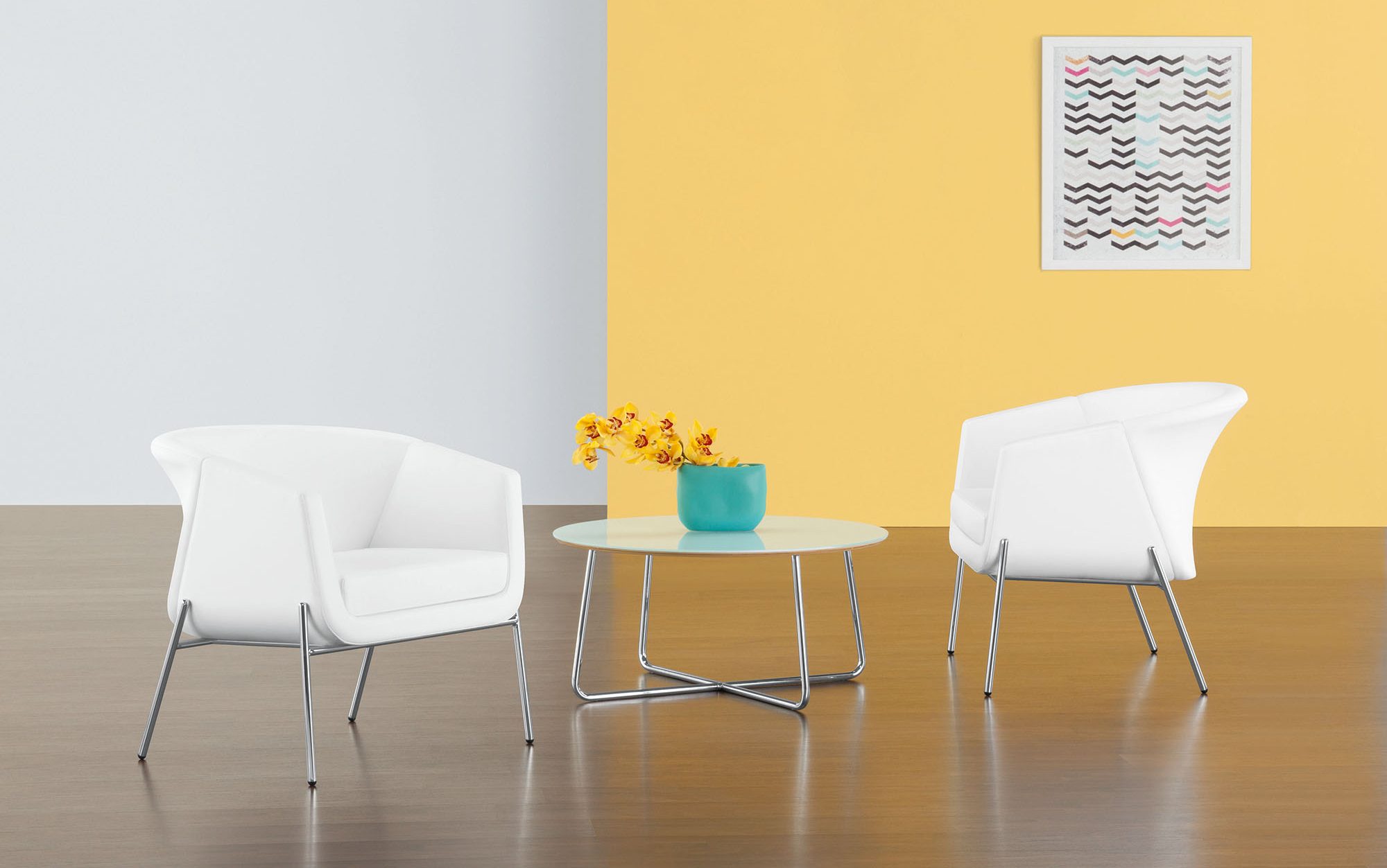 Fling Lounge Chairs with Cielo Occasional Table