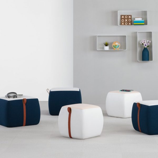 Popover Poufs Grouping